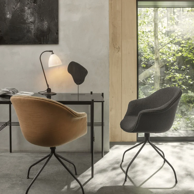 Gubi Bestlite BL2 Table Lamp